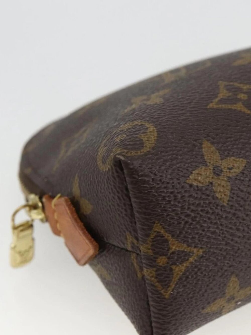 LOUIS VUITTON Monogram Pochette Cosmetic PM Pouch - Picture 10 of 15